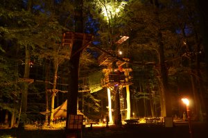 Klettern bei Nacht im Hochseilgarten Hamburg-Sachsenwald