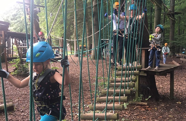 Kindergeburtstag für die kleinen Geburtstag im KLetterpark schnurstrack Hamburg Sachsenwald